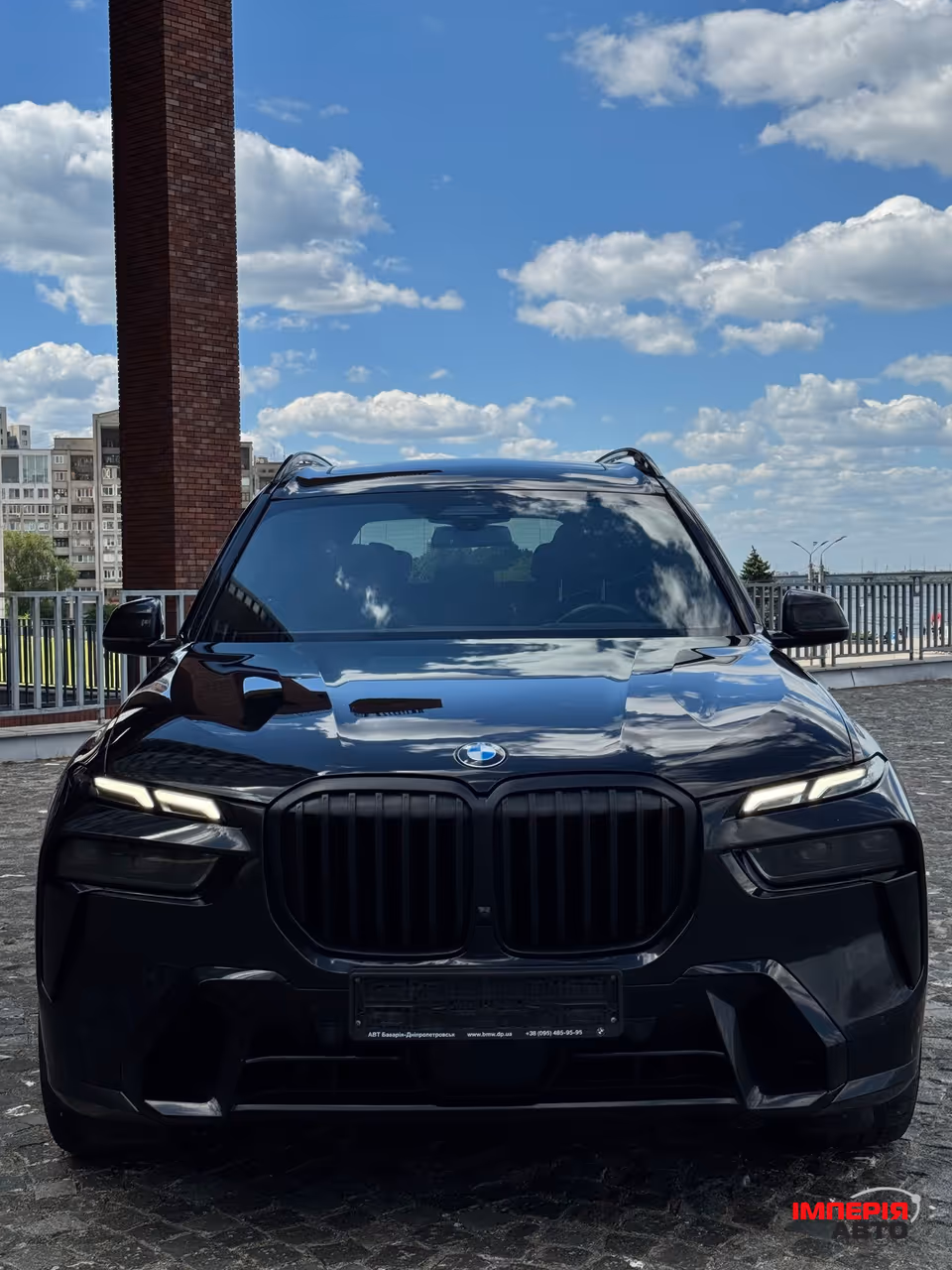BMW X7 - фото 1