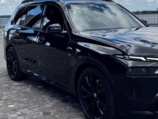 BMW X7 - фото 4