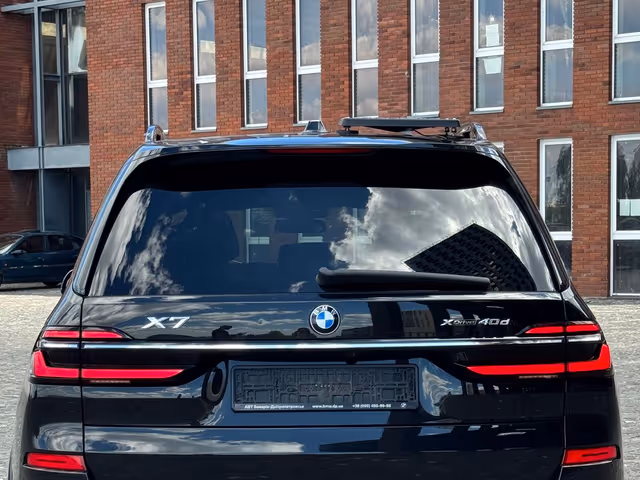 BMW X7 - фото 5
