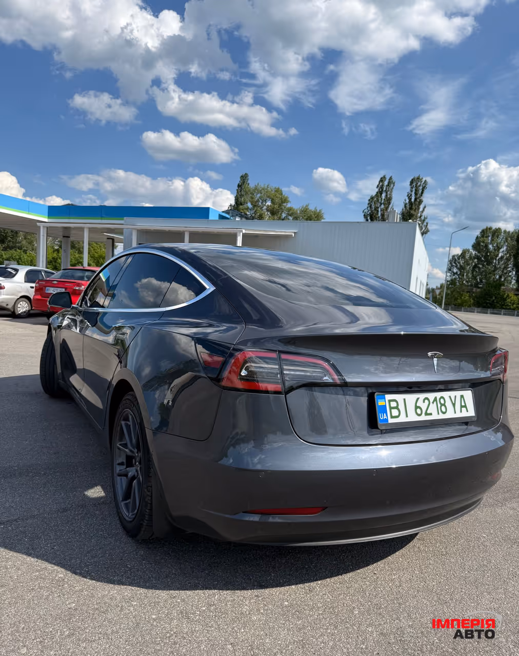 Tesla Model 3 - фото 4