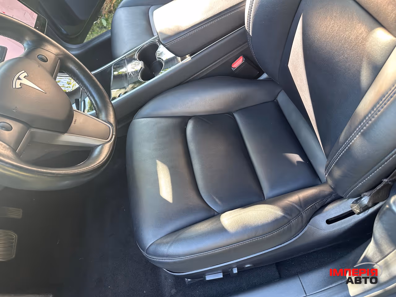 Tesla Model 3 - фото 23