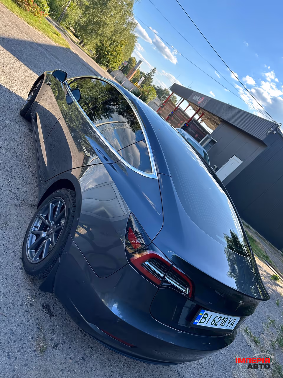 Tesla Model 3 - фото 9