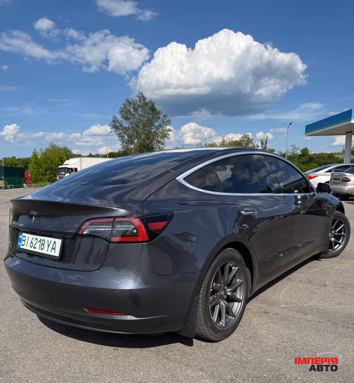 Tesla Model 3 - фото 13