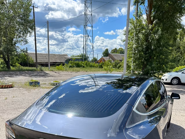 Tesla Model 3 - фото 5