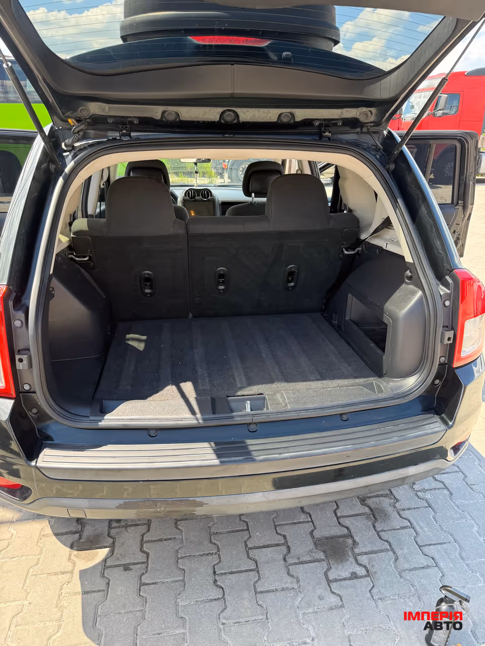 Jeep Compass - фото 12