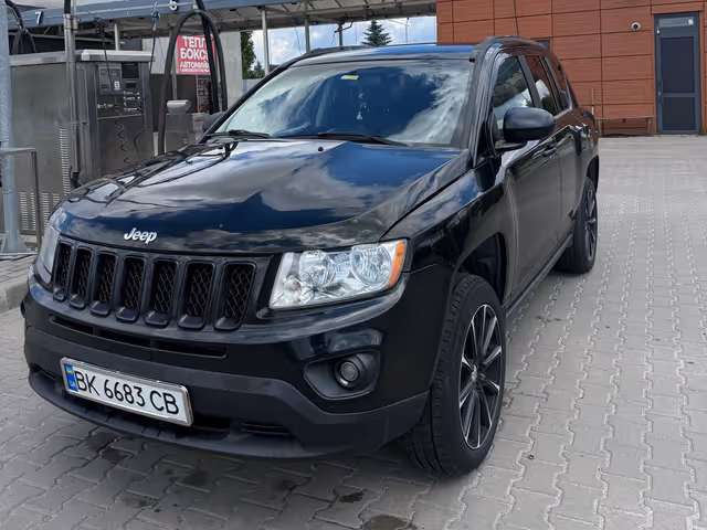 Jeep Compass - фото 1