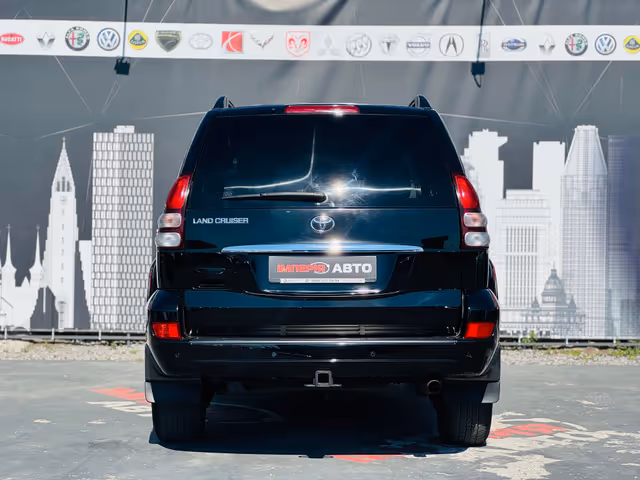 Toyota Land Cruiser Prado - фото 4