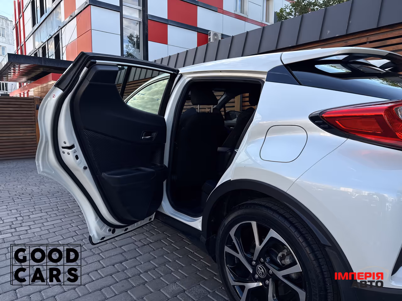 Toyota C-HR - фото 29