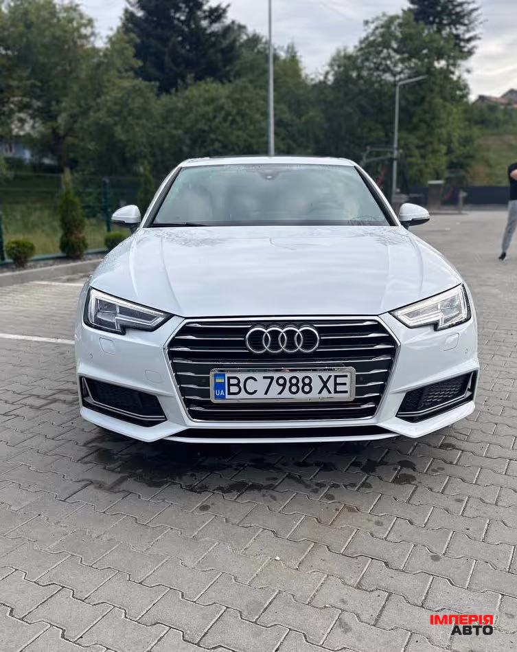 Audi A4 - фото 1