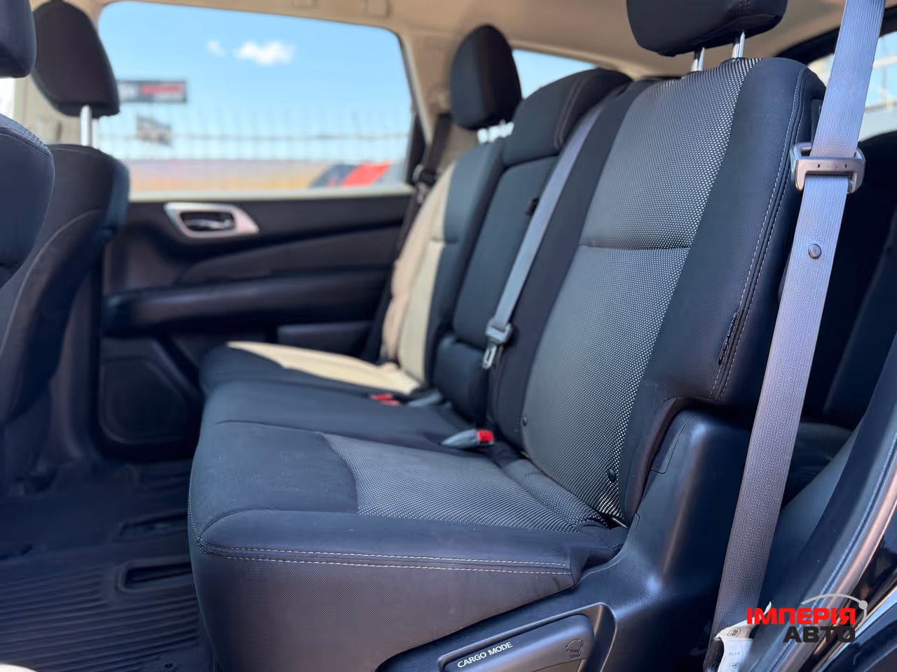 Nissan Pathfinder - фото 5
