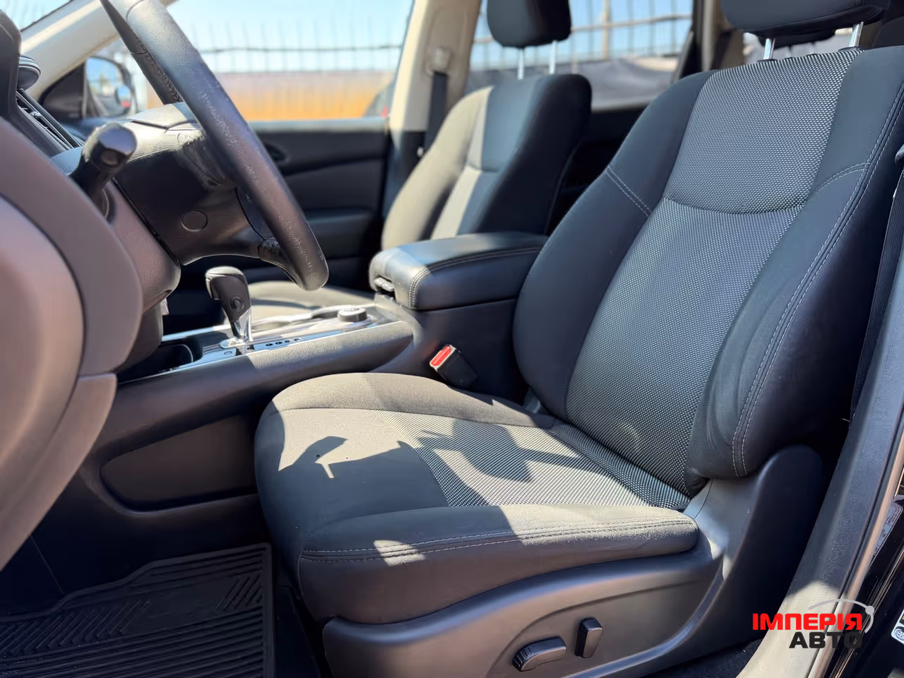 Nissan Pathfinder - фото 4
