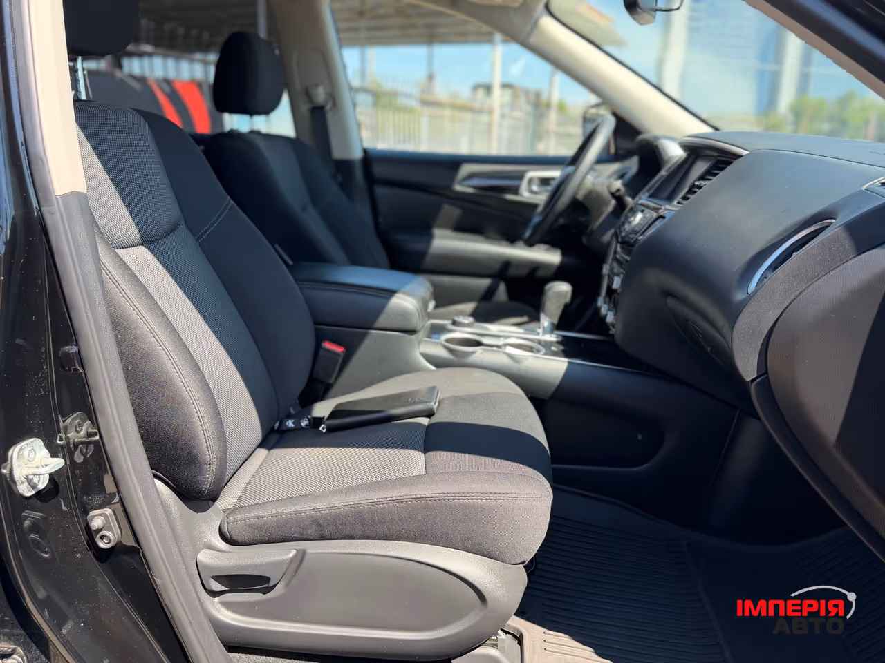 Nissan Pathfinder - фото 7