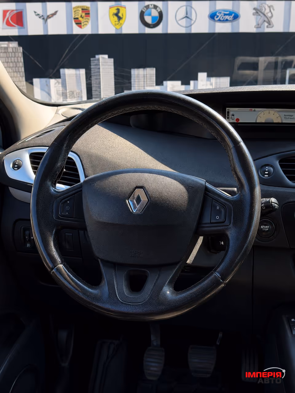 Renault Megane - фото 12