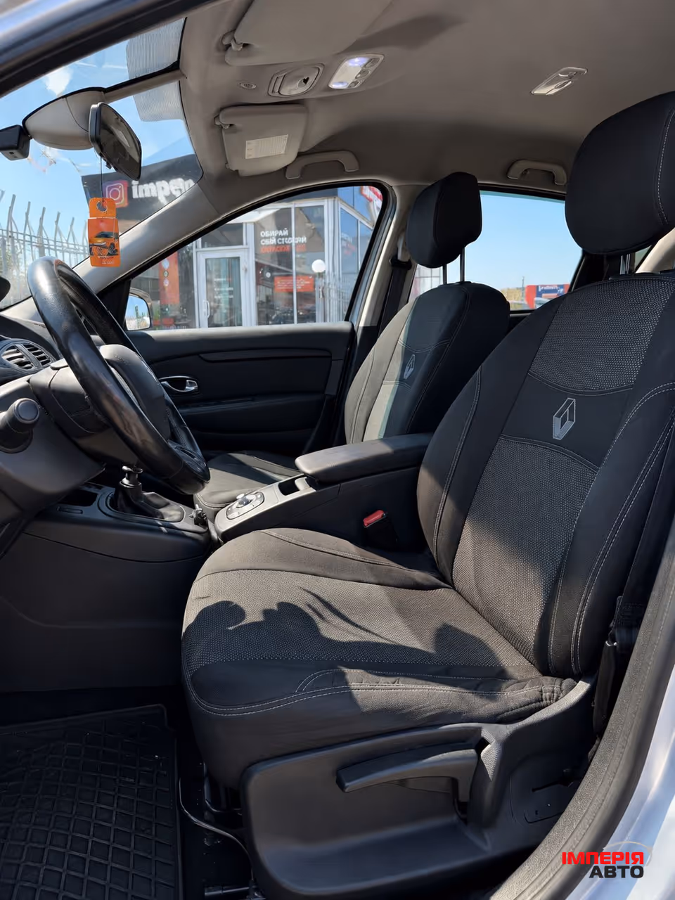 Renault Megane - фото 10