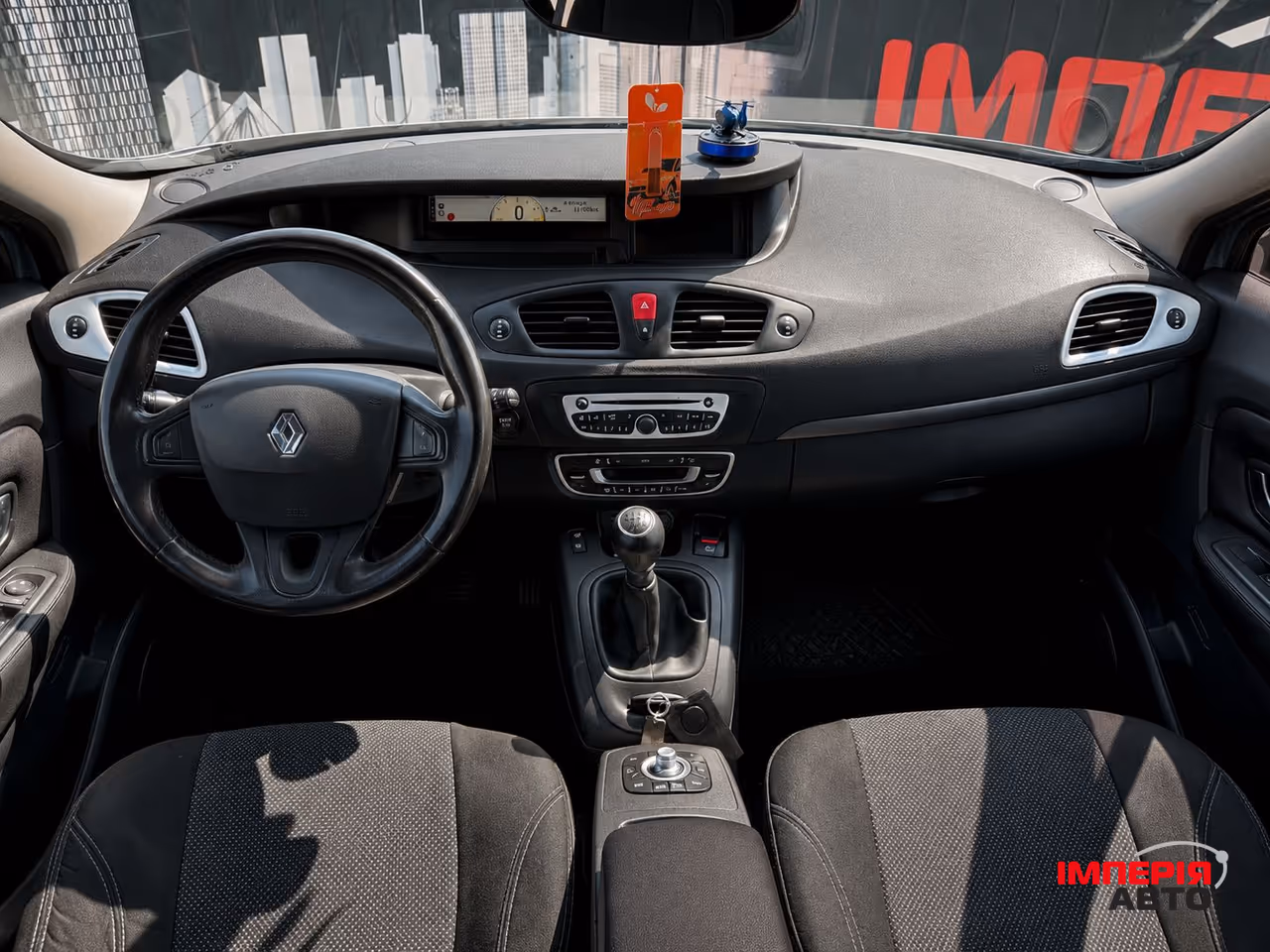 Renault Megane - фото 11