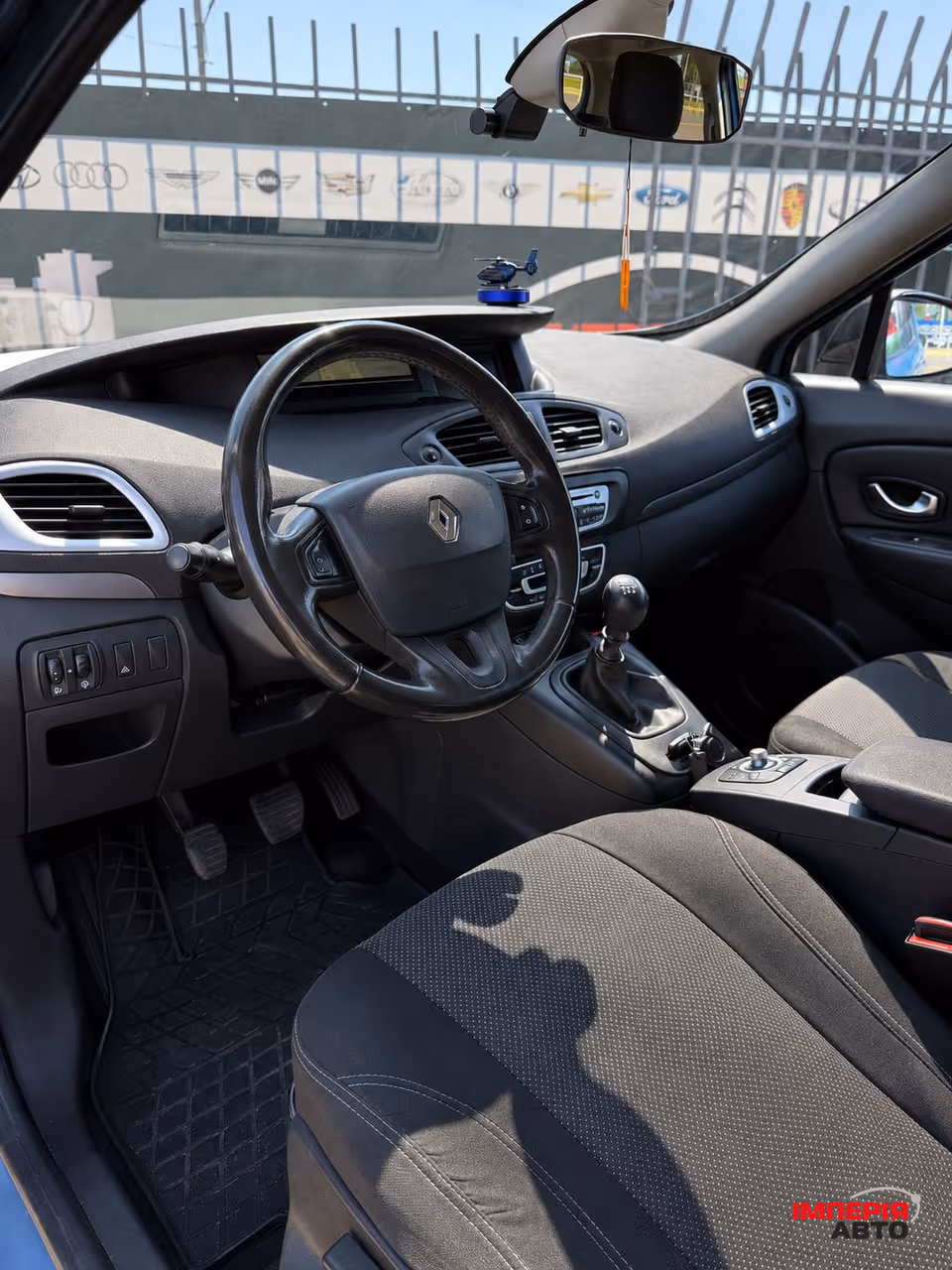 Renault Megane - фото 8