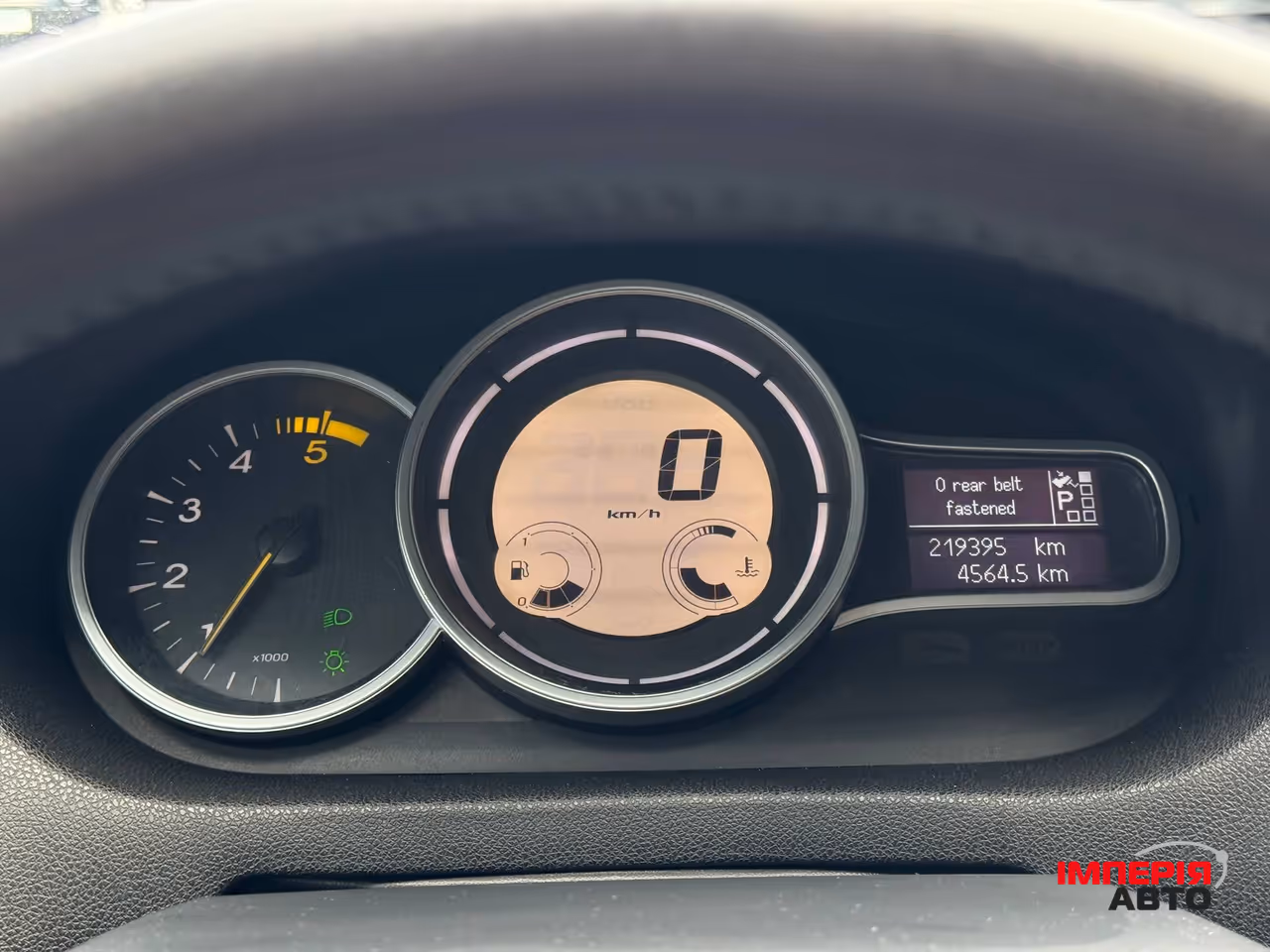 Renault Megane - фото 32