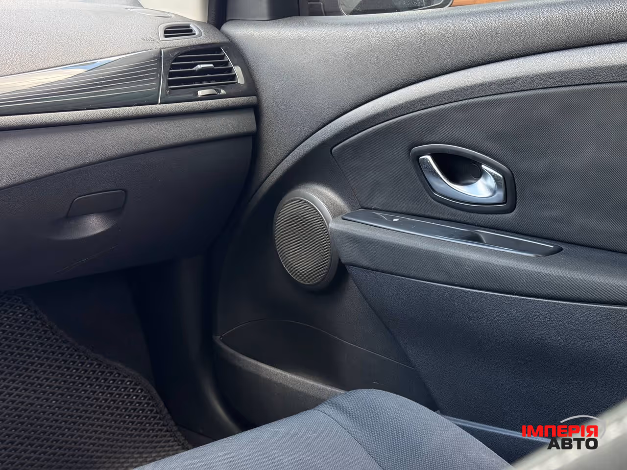 Renault Megane - фото 50
