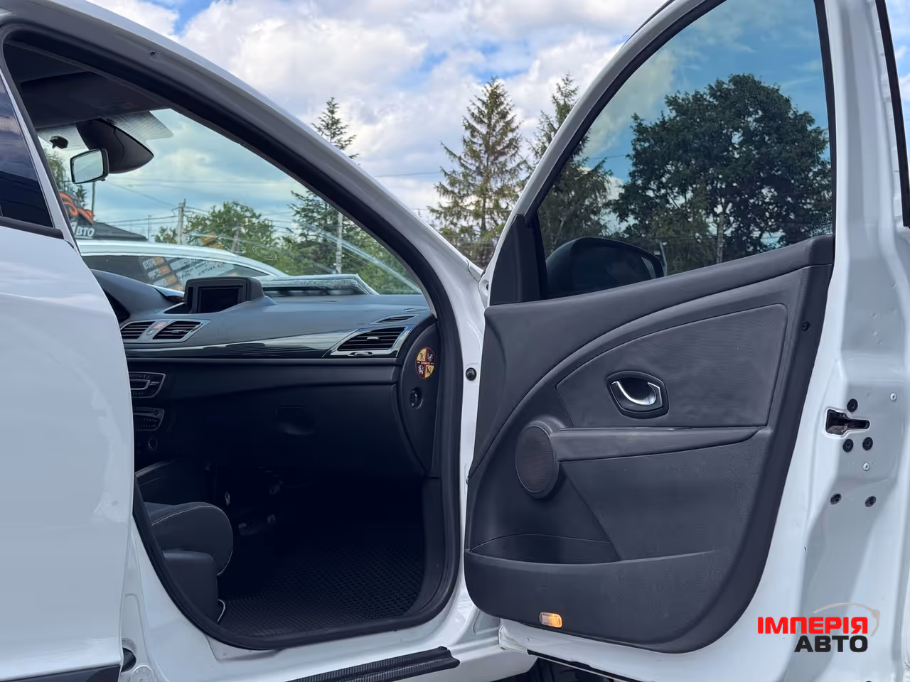 Renault Megane - фото 51