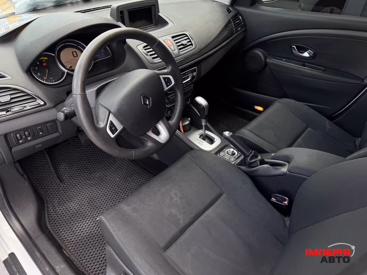 Renault Megane - фото 22