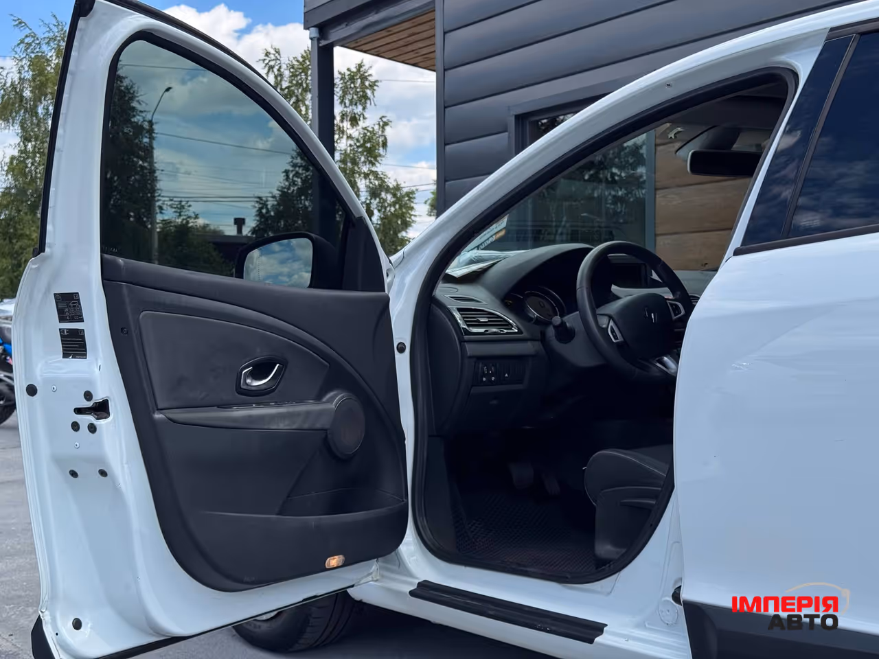 Renault Megane - фото 19