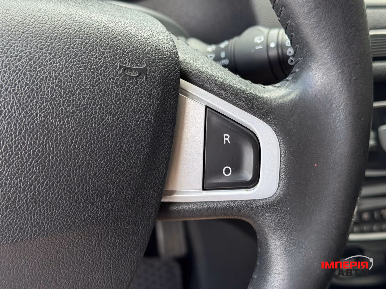 Renault Megane - фото 31
