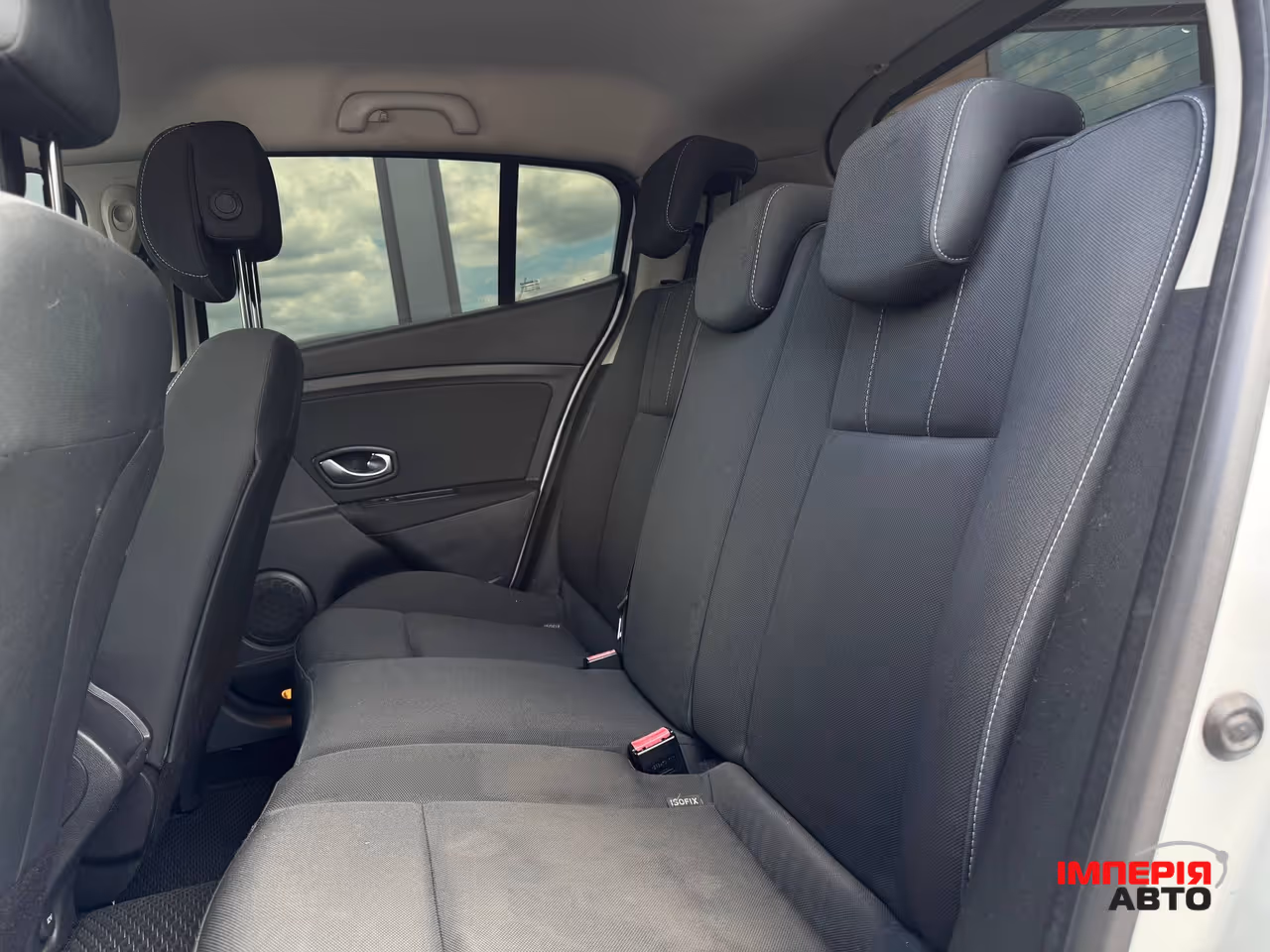 Renault Megane - фото 42