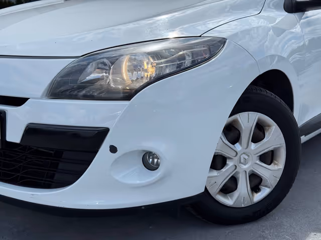 Renault Megane - фото 3