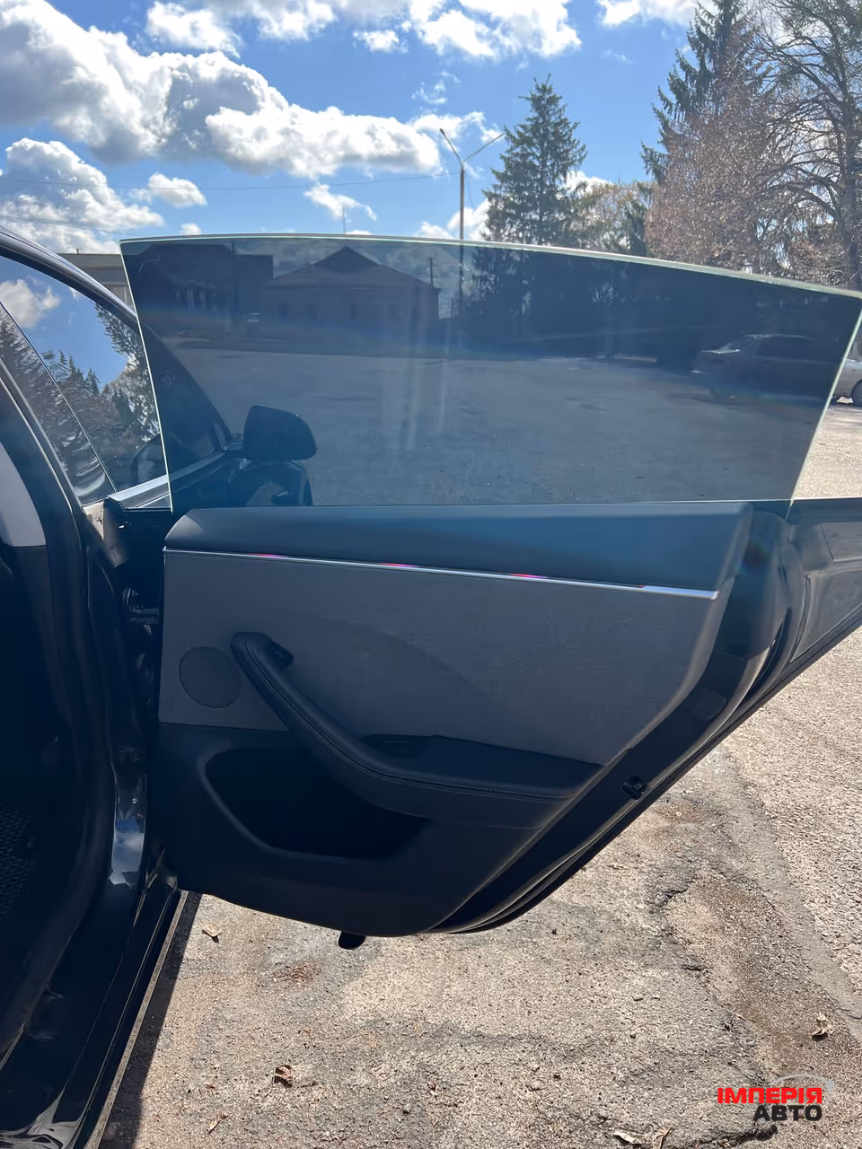 Tesla Model 3 - фото 15