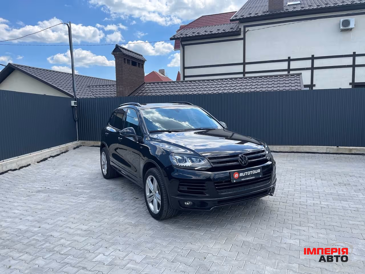 Volkswagen Touareg - фото 3