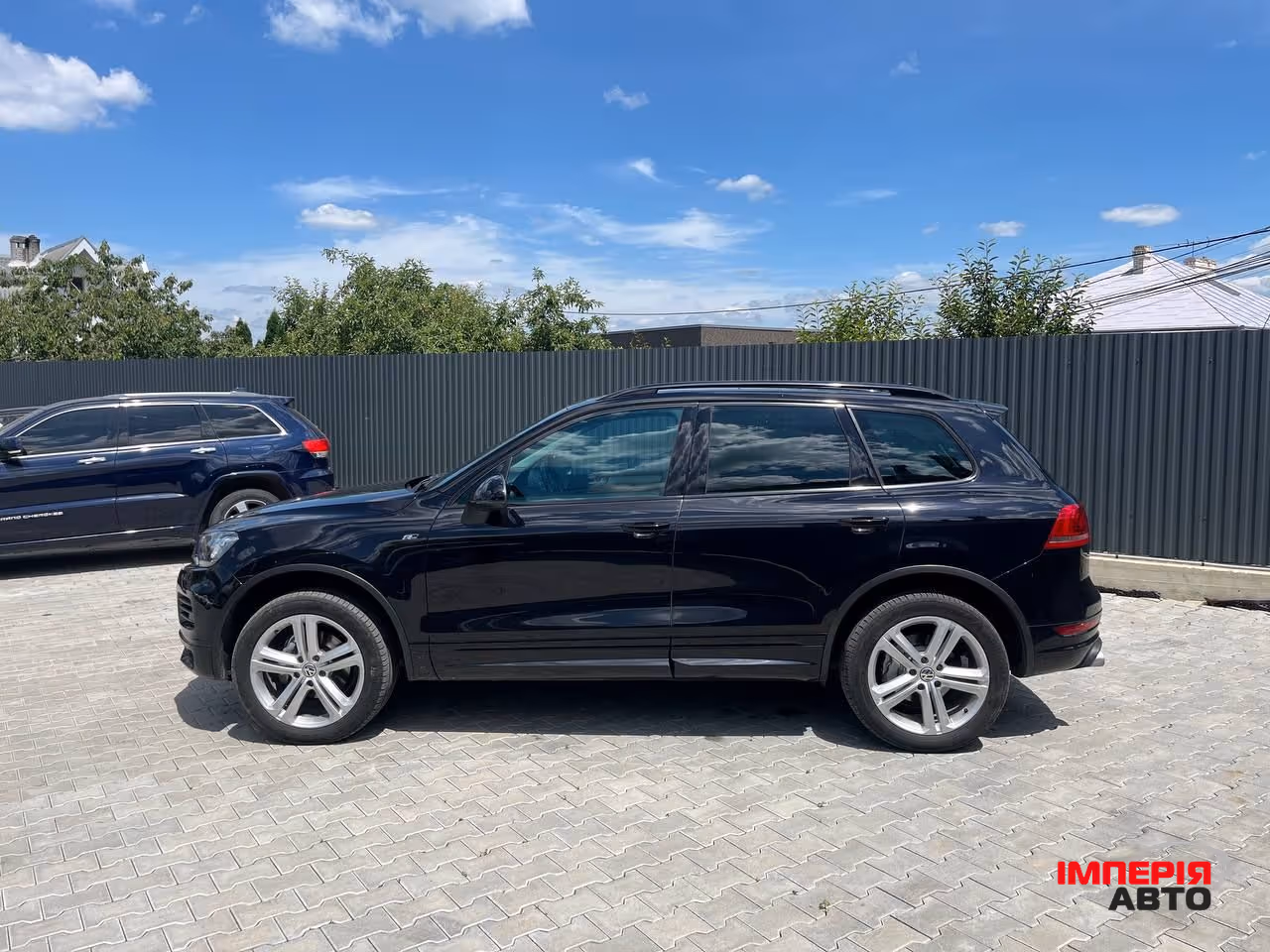 Volkswagen Touareg - фото 8