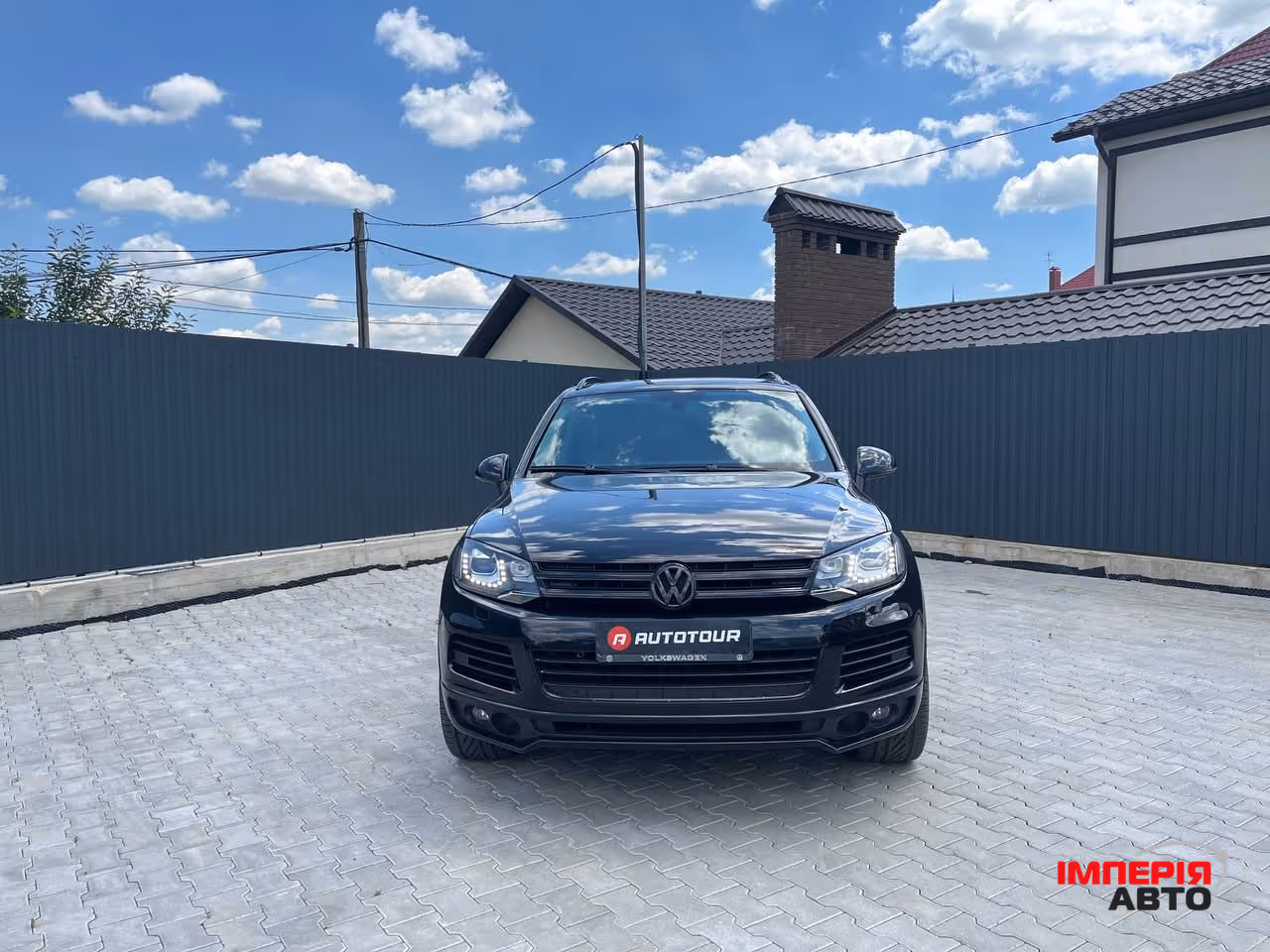Volkswagen Touareg - фото 2