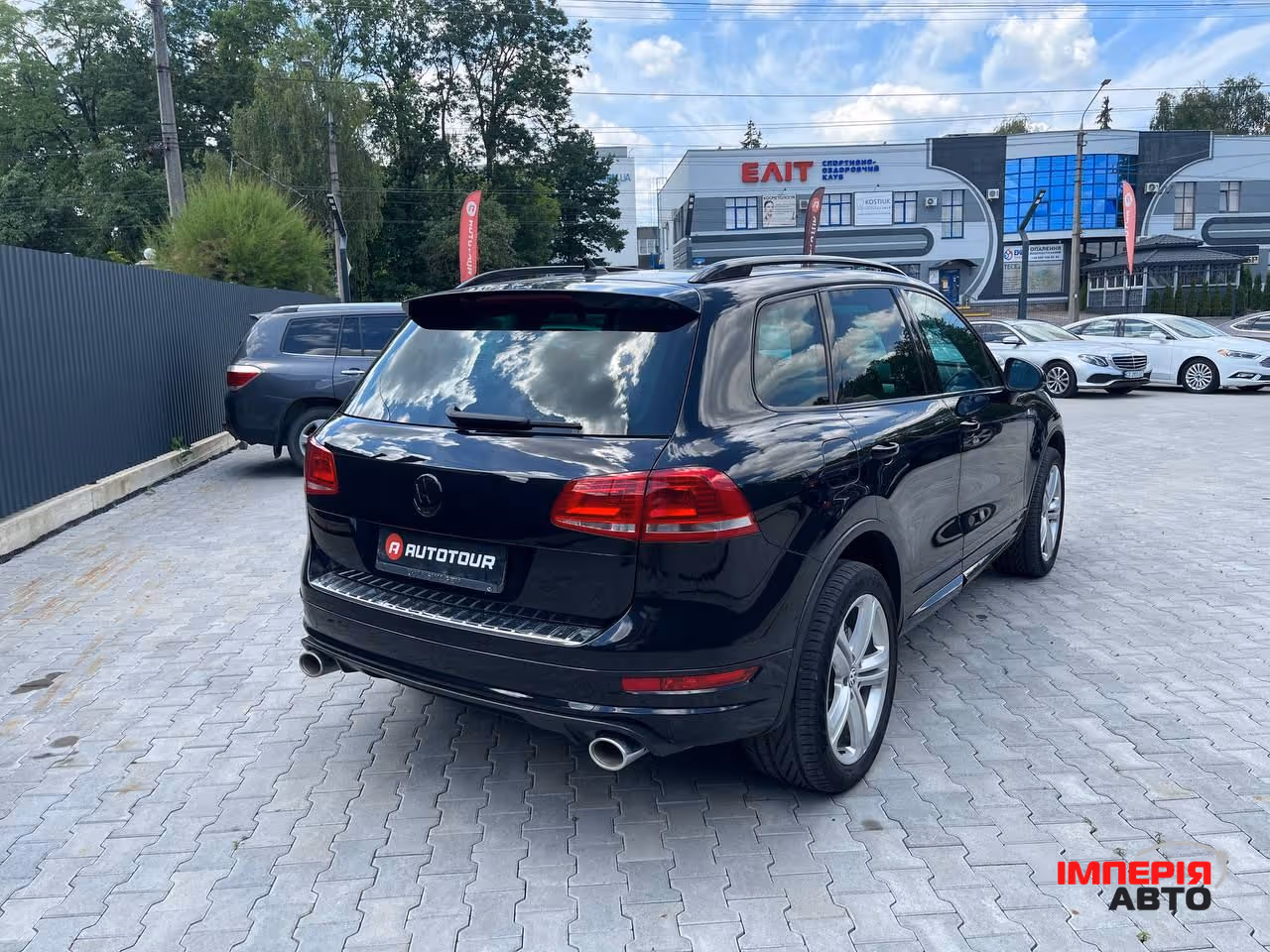 Volkswagen Touareg - фото 5