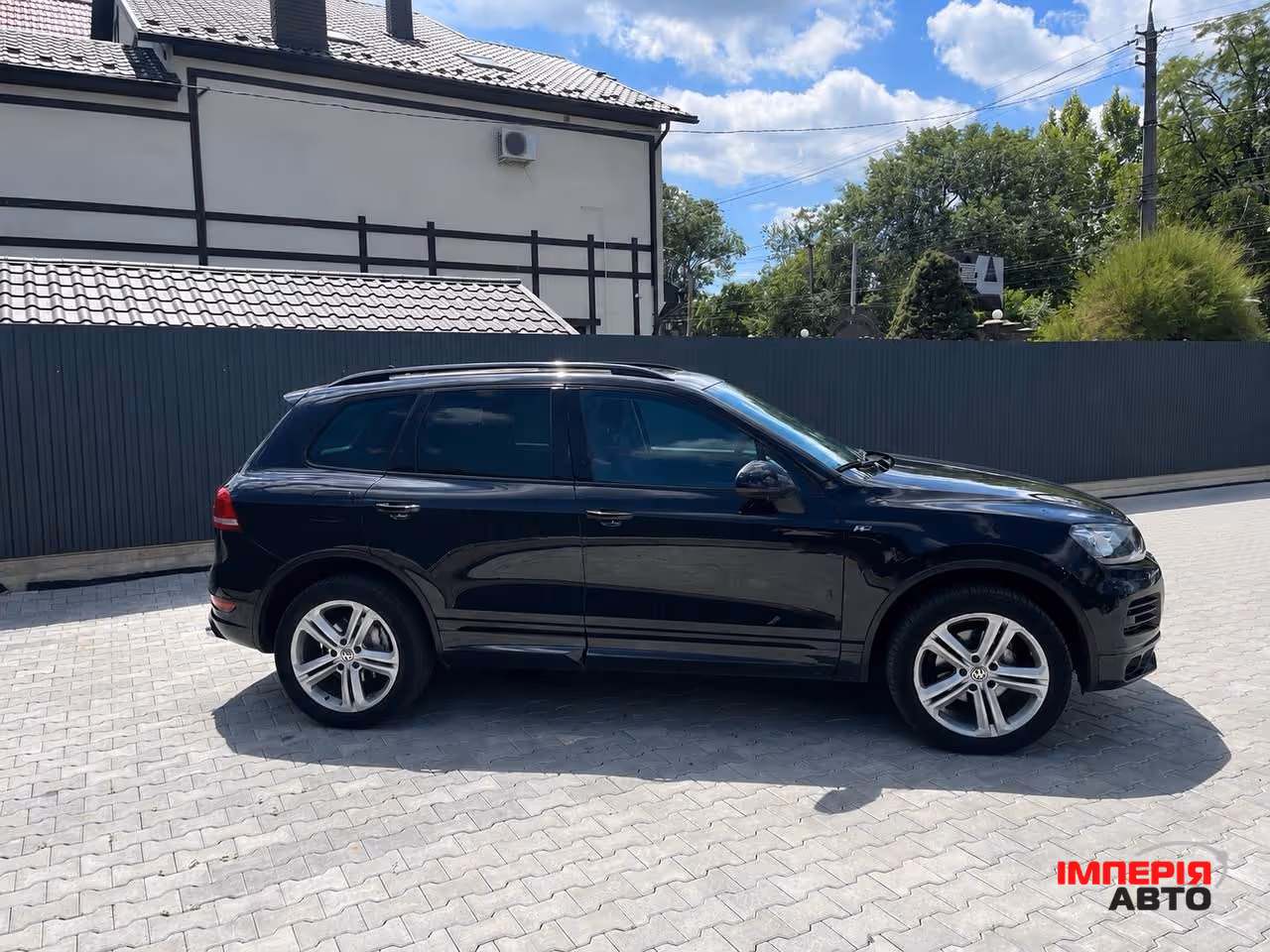 Volkswagen Touareg - фото 4