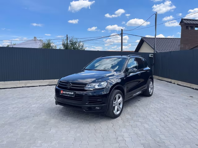 Volkswagen Touareg - фото 1