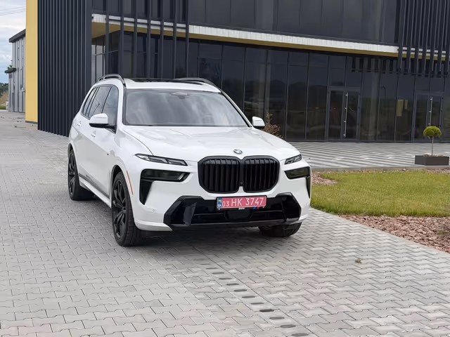BMW X7 - фото 4