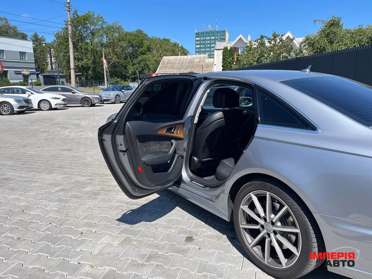 Audi A6 - фото 7