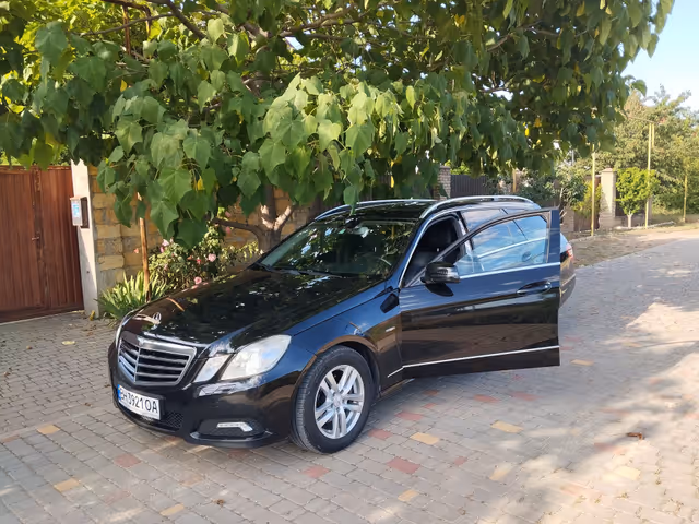 Mercedes-Benz E-Класс - фото 1