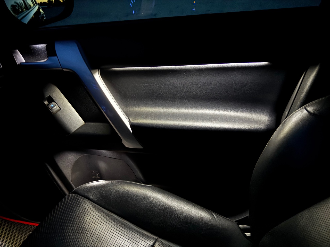 Toyota Land Cruiser Prado - фото 16