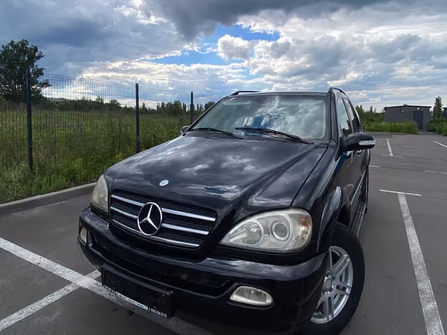 Mercedes-Benz M-Класс - фото 1