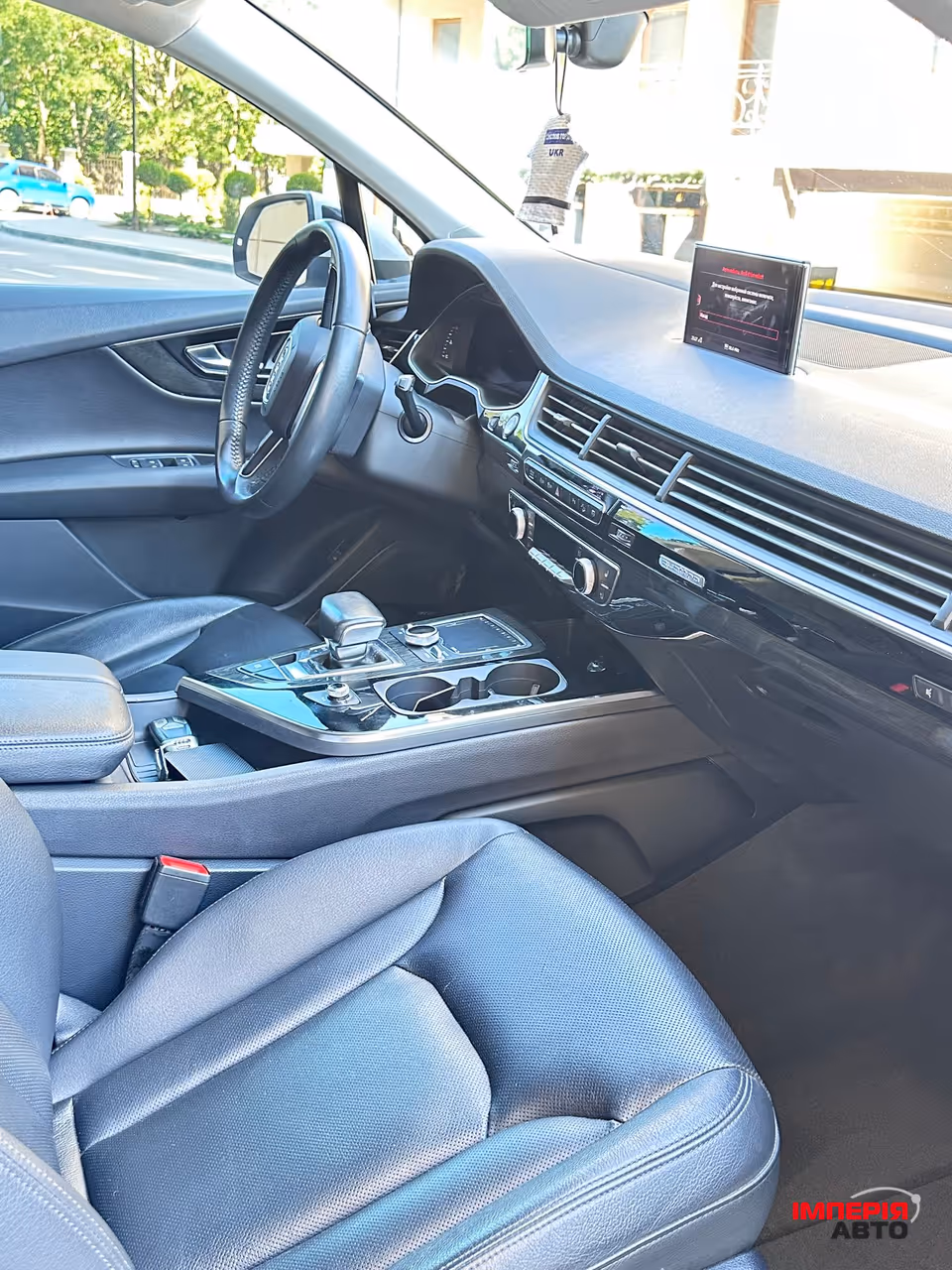 Audi Q7 - фото 4