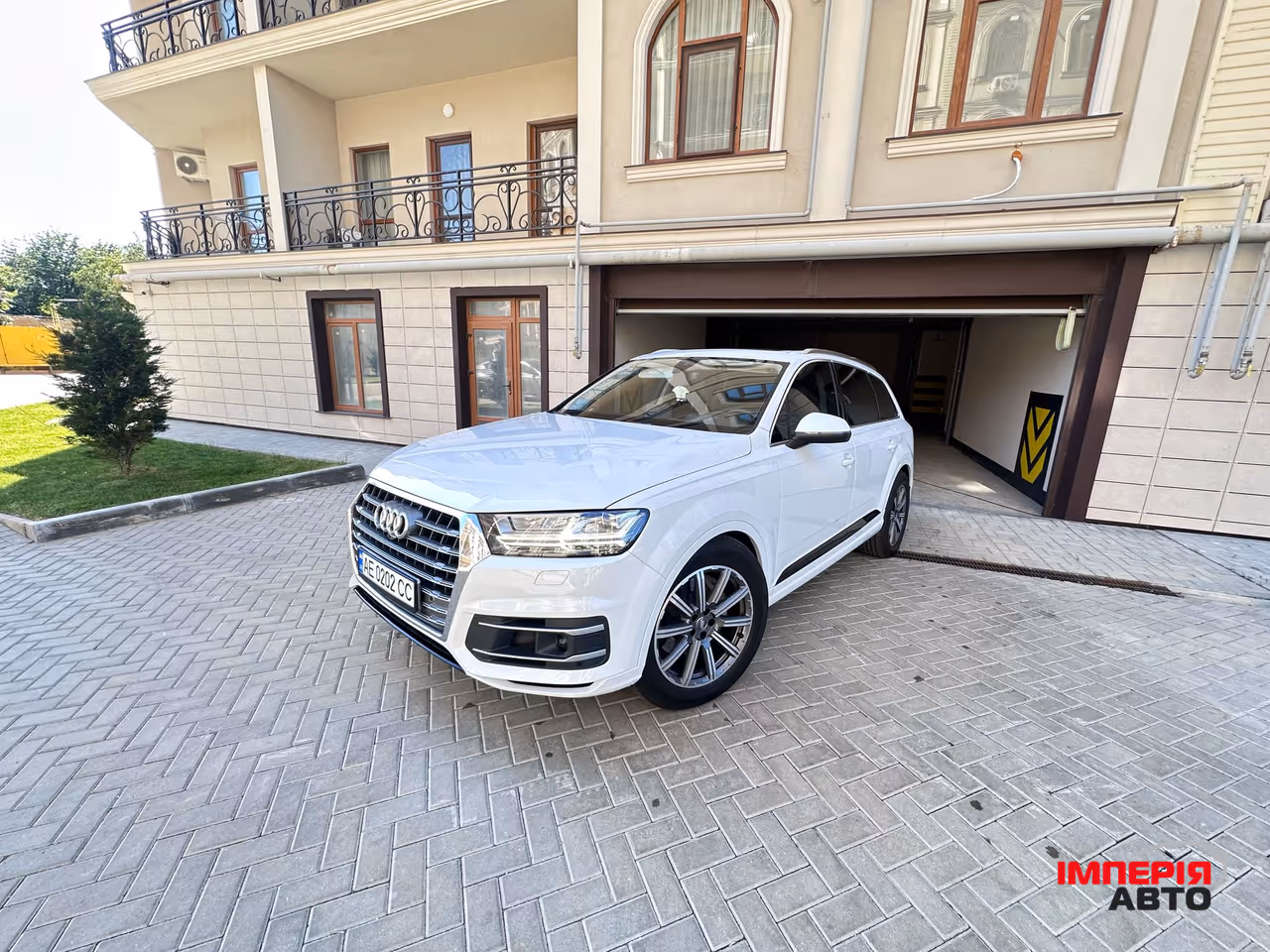 Audi Q7 - фото 9