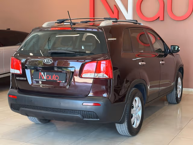 Kia Sorento - фото 5