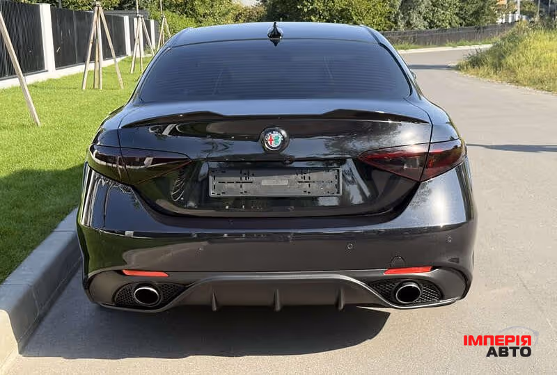 Alfa Romeo Giulia - фото 7
