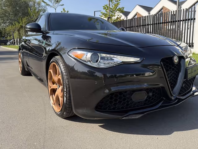 Alfa Romeo Giulia - фото 2