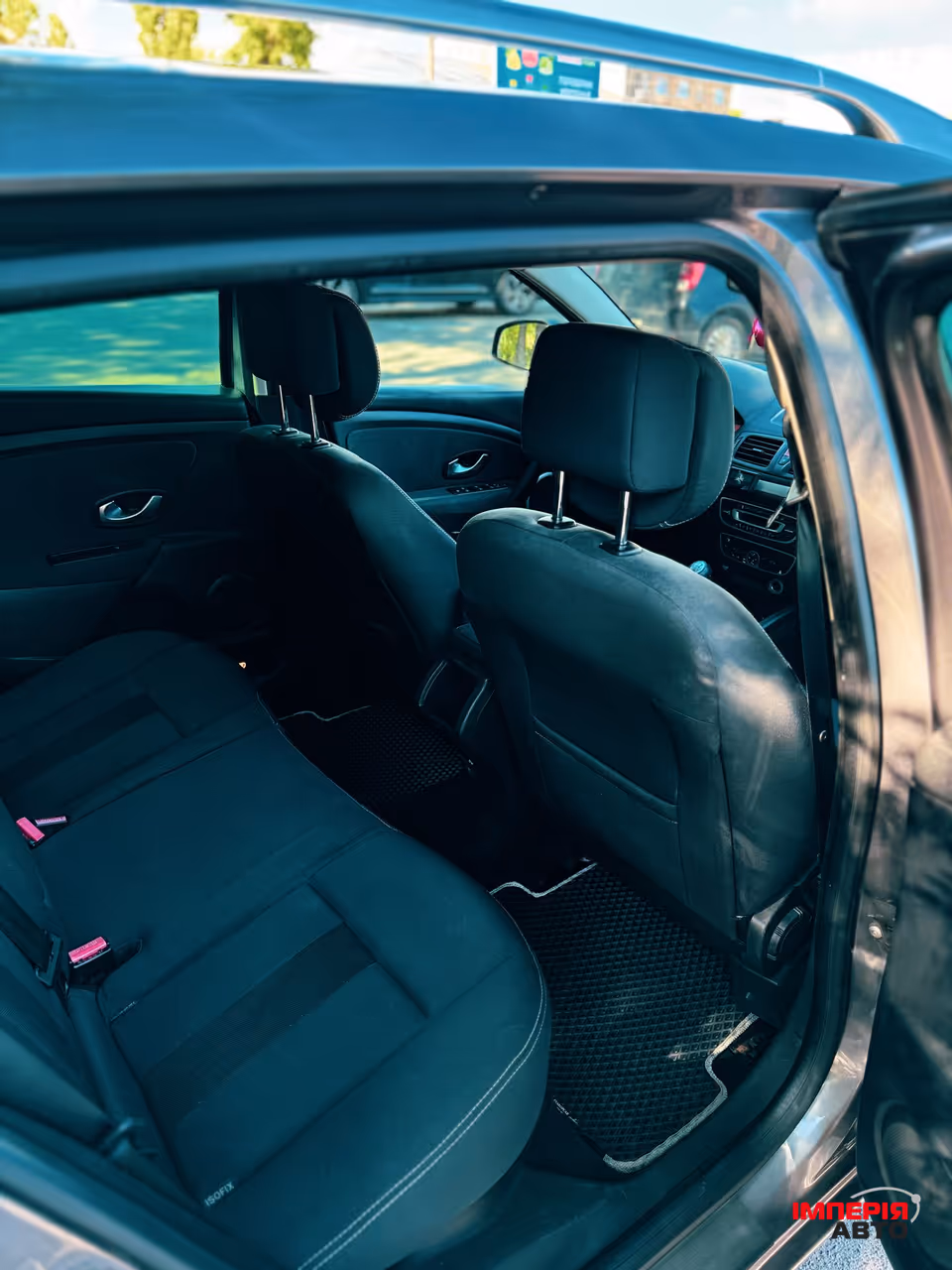 Renault Megane - фото 18