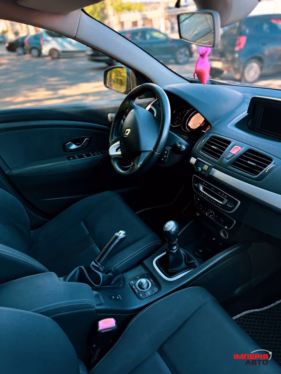Renault Megane - фото 16