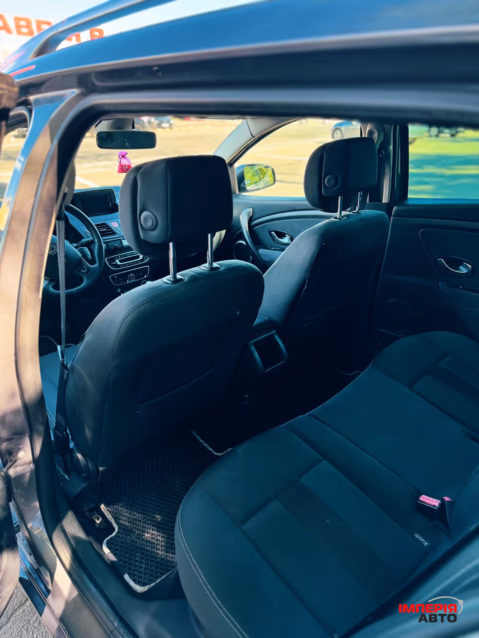 Renault Megane - фото 13