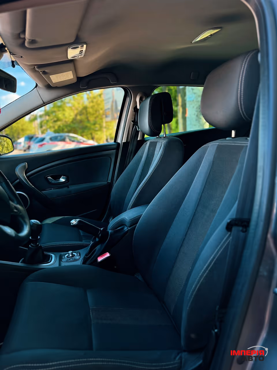 Renault Megane - фото 11