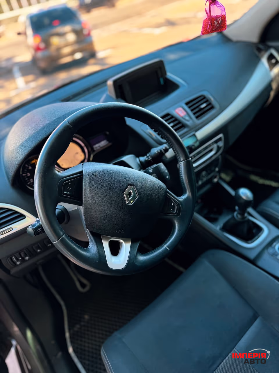 Renault Megane - фото 10